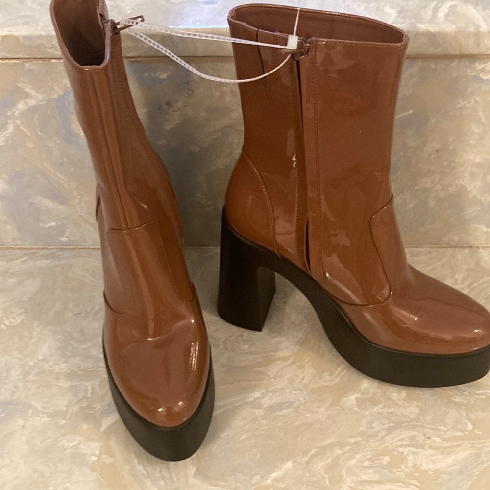 COPY - GB Gianni Bini Levi Tate
Patent Platform Mid
Boots, Caramel Brown, New. - Picture 2 of 7